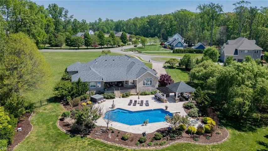 Nearby Listing Image