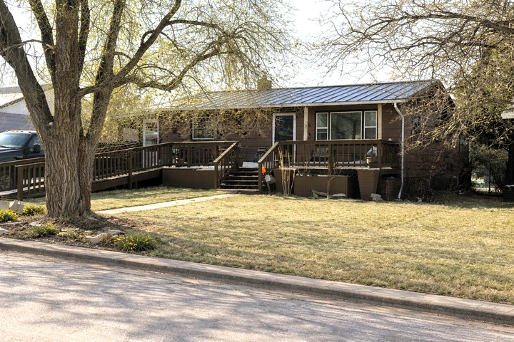 Main Listing Image