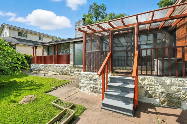 Main Listing Image
