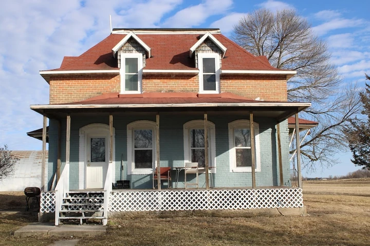 Main Listing Image