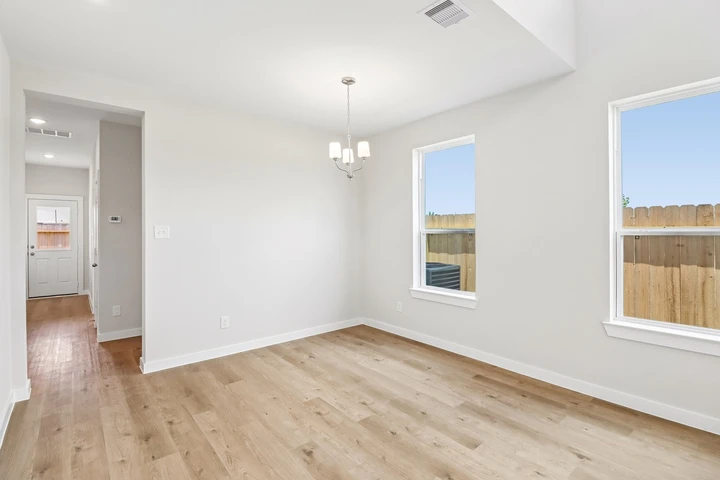 Main Listing Image