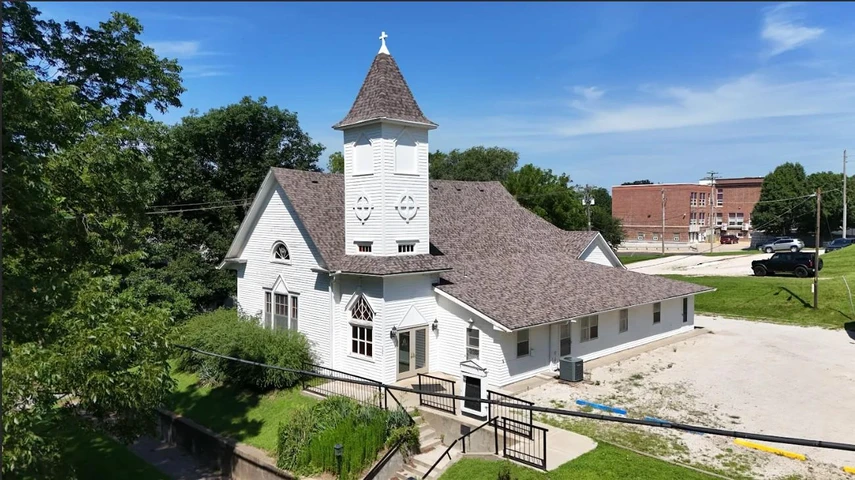 Main Listing Image