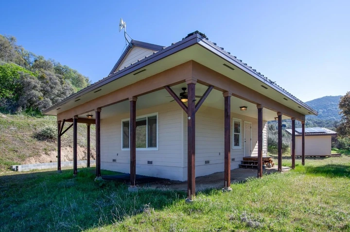 Main Listing Image