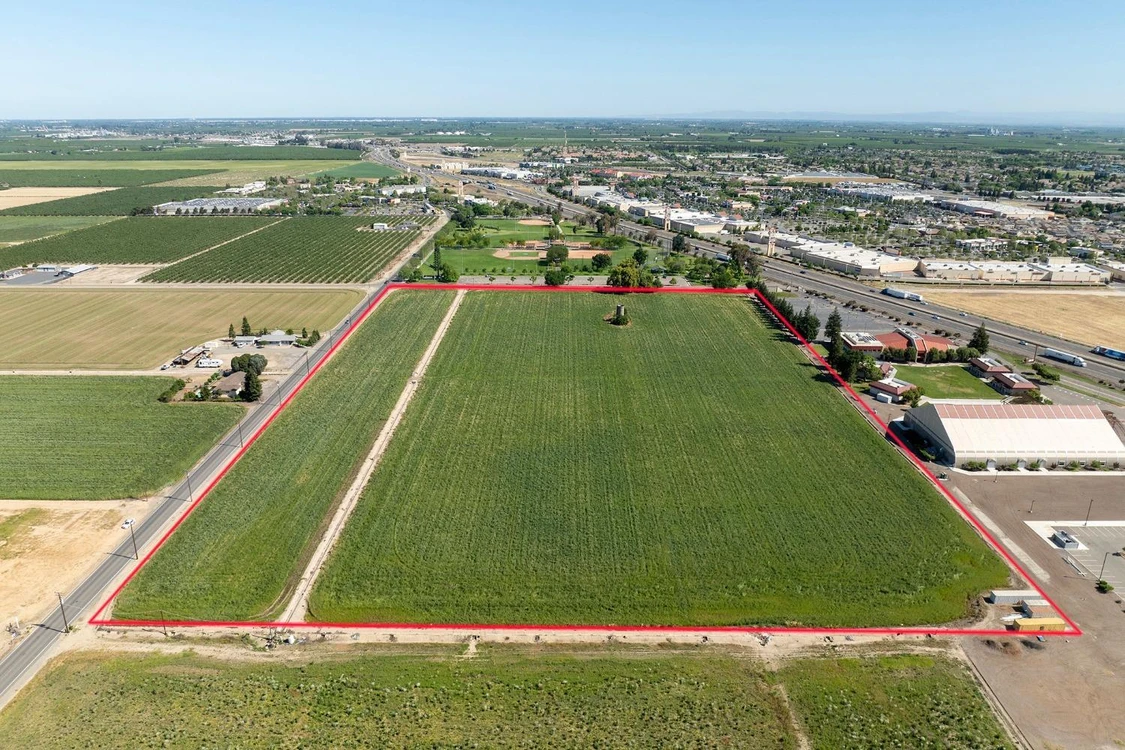 Main Listing Image