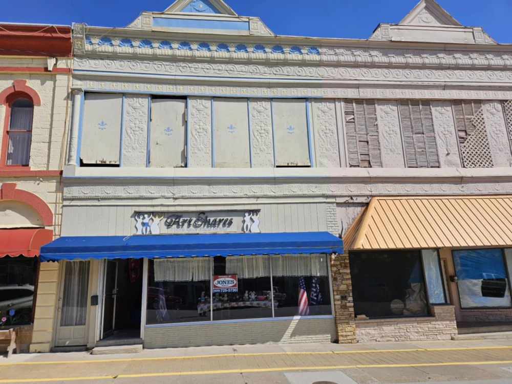 Main Listing Image