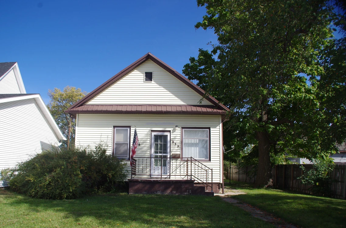 Main Listing Image