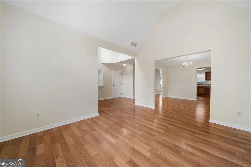 Main Listing Image